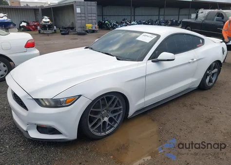 2016 Ford Mustang V6 z USA, uszkodzony, nr VIN 1FA6P8AM0G5209201